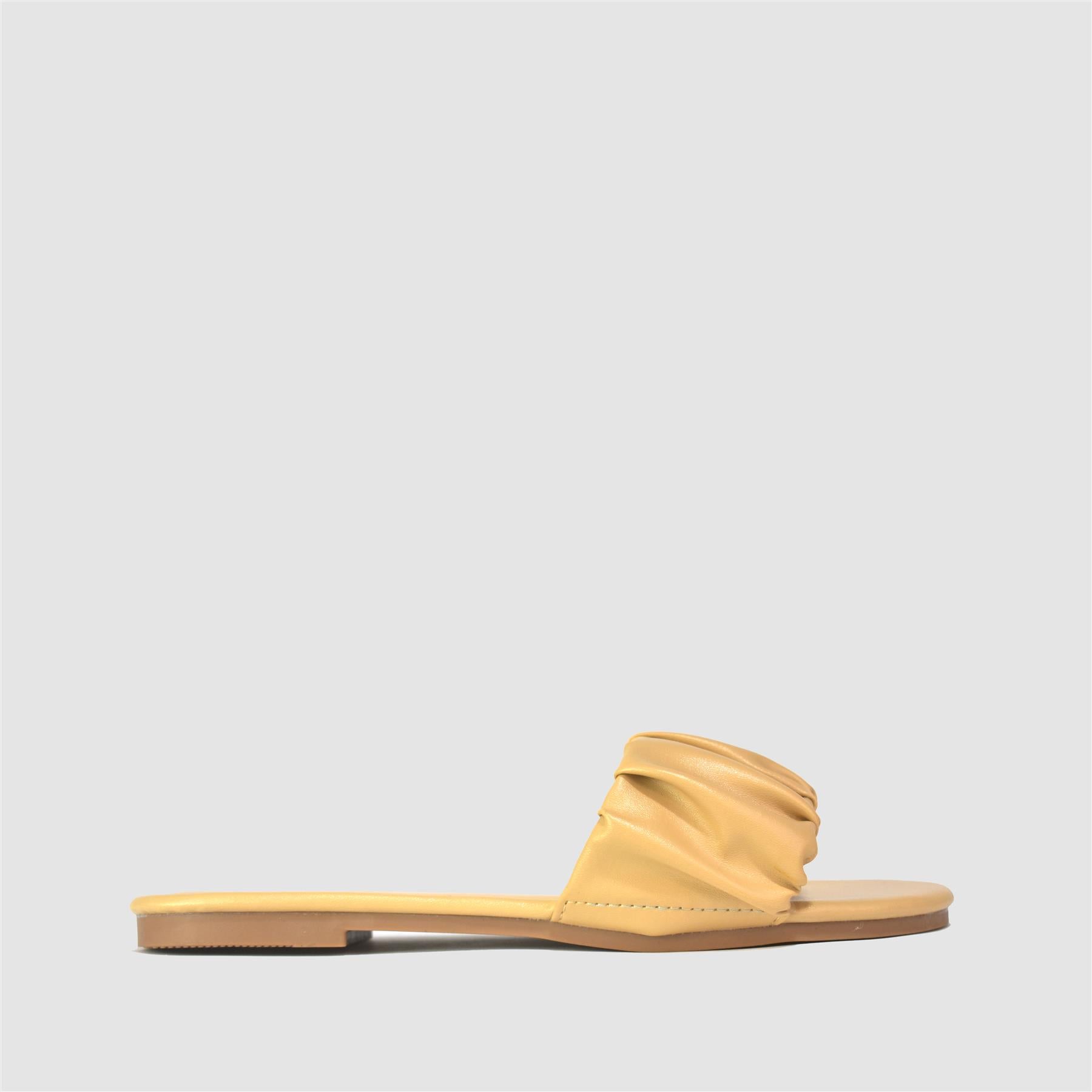 Ruched Strap Flat Sandals in Camel