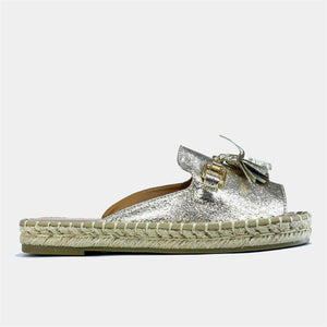 Slip on Flat with Stylish Tassel in Light Gold