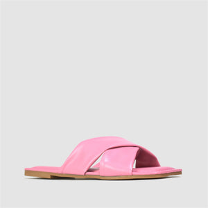 Soft Crossover Sandals in Pink